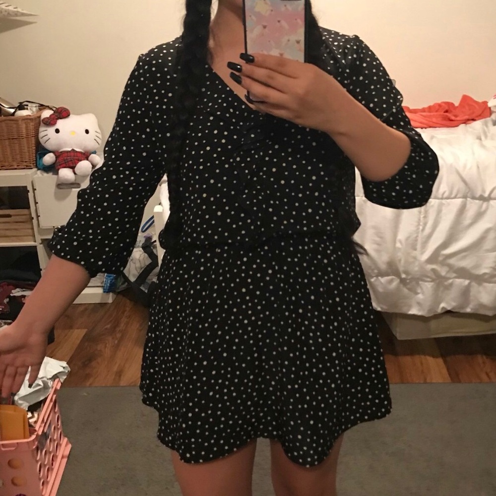 uniqlo polka dot ruffle dress